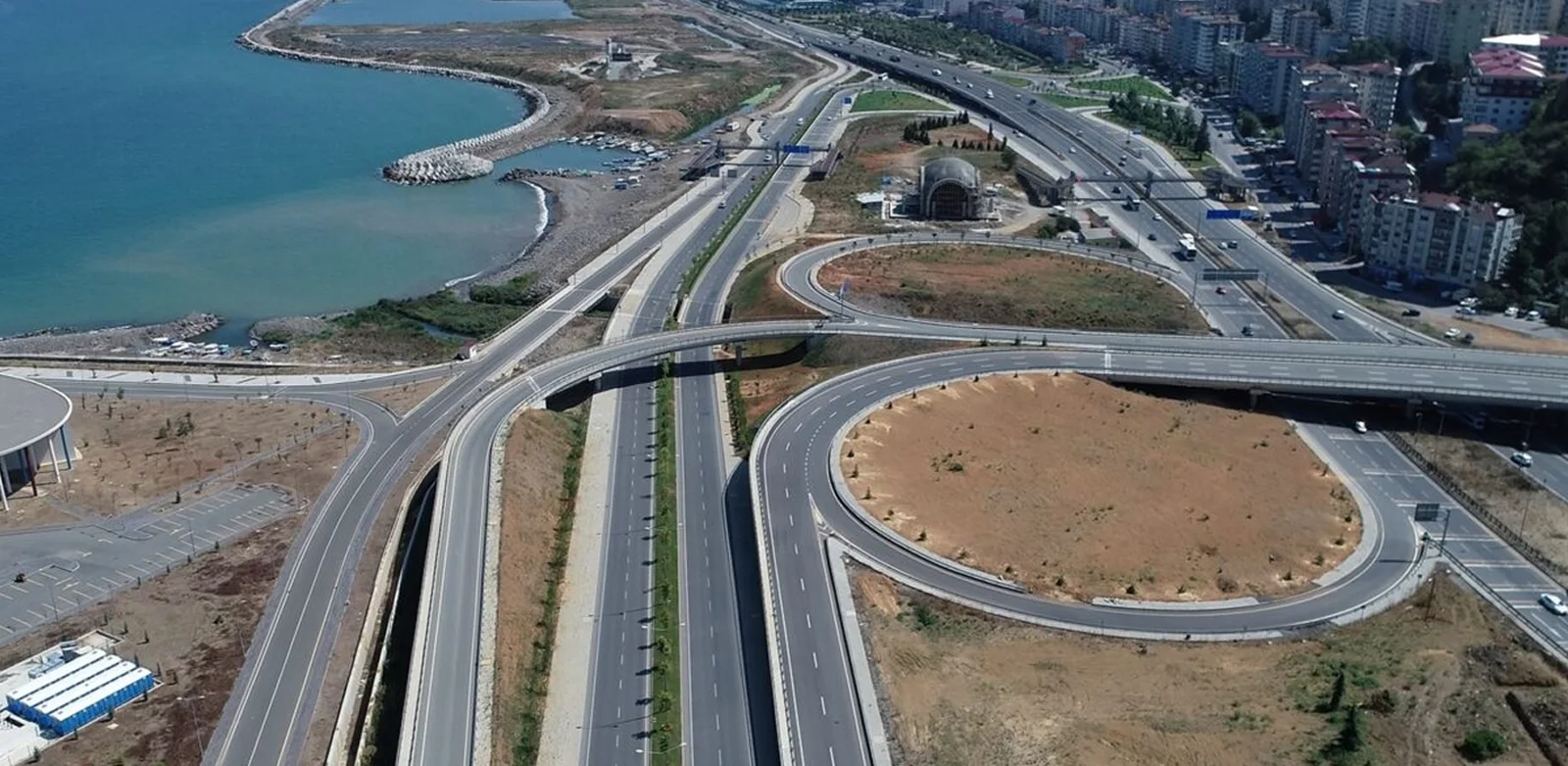 "Akçaabat - Söğütlü - Yıldızlı İl Yolu Karadeniz Sahil Yolu Bağlantısı Köprülü Kavşağı" ve Bağlantı Yolları